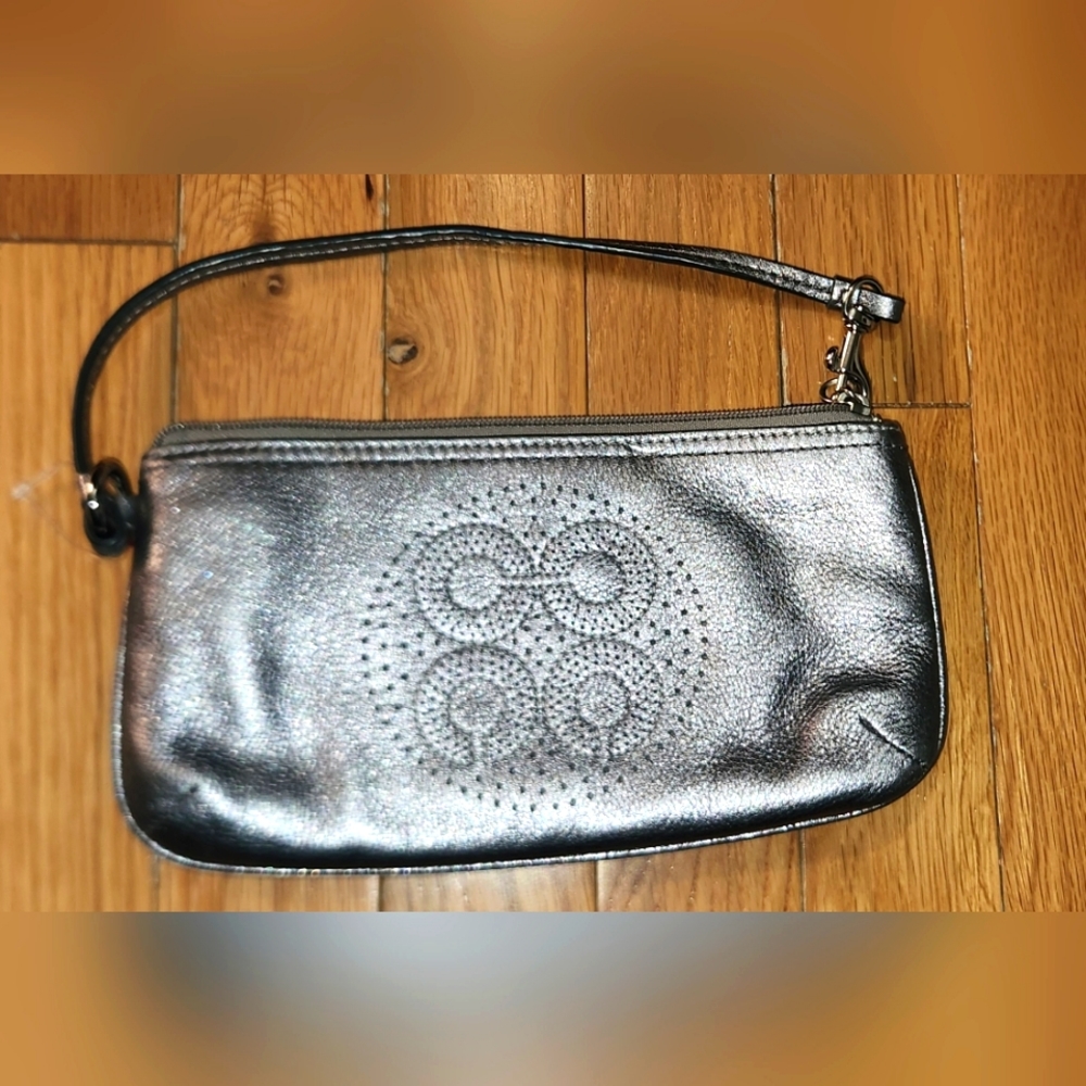 COACH silver gray wristlet Great deal Vintage